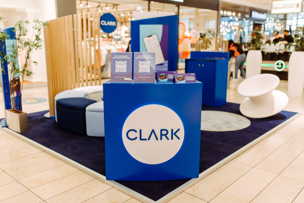 CLARK Promotion Stand Umsetzung durch die POS Promotion Agentur sell:active am Point of Sale